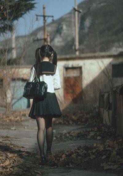姐姐的朋友离婚证第二天