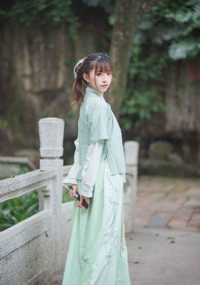 蔷薇地狱_720完整视频观看